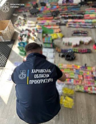 Новини Харкова: викрито підпільне виробництво тютюну та вейпів